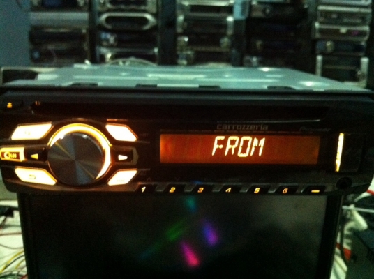 Pioneer DEH-570 USB Ipod MP3 CD AUX 1ปรีเอ้า ไฟ7สี สภาพสวย มือ2 ญี่ปุ่น