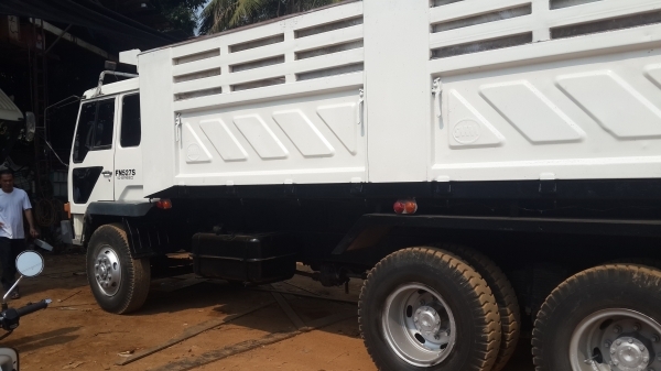 ขาย Fuso ปี 45 กระบะสามมิต