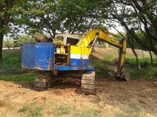 ขายแบคโฮ KOMATSU PC100-2 สภาพพร้อมใช้งาน ราคาถูกครับ ไม่มีเอกสาร