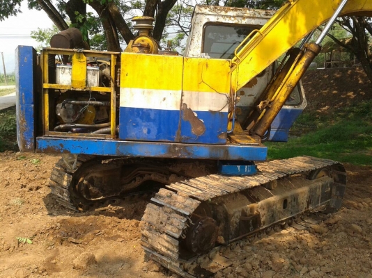 ขายแบคโฮ KOMATSU PC100-2 สภาพพร้อมใช้งาน ราคาถูกครับ ไม่มีเอกสาร