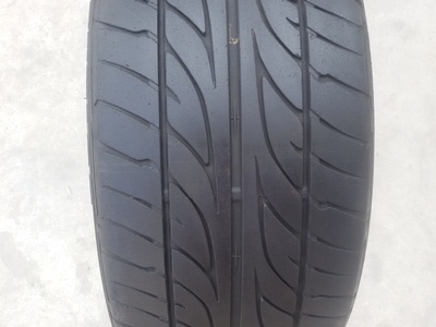 ขายยาง235/40/18 ปี 3011 DUNLOP LM703 1 คู่