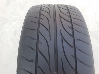 ขายยาง235/40/18 ปี 3011 DUNLOP LM703 1 คู่