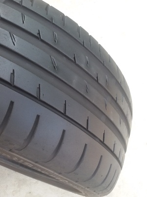 ขายยาง235/40/18 ปี 5010 Continenal Sport 3  1 คู่