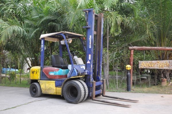 ขายตัก KOMATSU FD25-12 ดีเซล เสาสูง4เมตร 2.5ตันครึ่ง สวยเดิมจากญี่ปุ่น ยังไม่เคยใช้ในไทย 260,000เท่านั้น!!