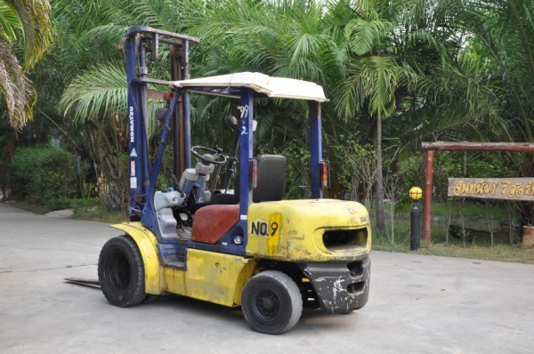 ขายตัก KOMATSU FD25-12 ดีเซล เสาสูง4เมตร 2.5ตันครึ่ง สวยเดิมจากญี่ปุ่น ยังไม่เคยใช้ในไทย 260,000เท่านั้น!!