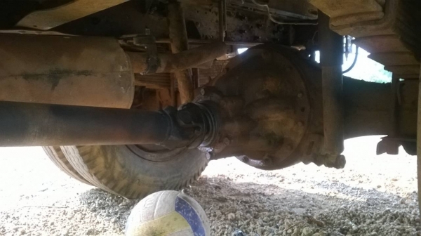 ขาย 6 ล้อ TOYOTA BU87 เครื่อง 14B 115 แรงม้า เกียร์สั้น คัสซีดีไม่บวมไม่หัก มีซับคัสซีเพิ่มความแข็งแรงเพราะเคยติดเครน ทะเบียนพร้อมโอนครับ