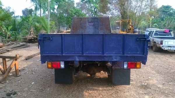 ขาย 6 ล้อ TOYOTA BU87 เครื่อง 14B 115 แรงม้า เกียร์สั้น คัสซีดีไม่บวมไม่หัก มีซับคัสซีเพิ่มความแข็งแรงเพราะเคยติดเครน ทะเบียนพร้อมโอนครับ