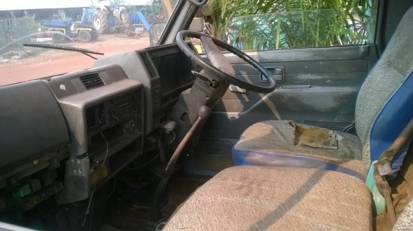 ขายหัวคัสซี 6 ล้อ ช่วงสั้น NKR58E ไม่มีเล่มทะเบียน คัสซีสวยจัดตลอดเส้น เครื่อง 4BE1 110 แรงม้า พาวเวอร์ หัวเก๋งสวย ราคาต่อรองได้ครับ