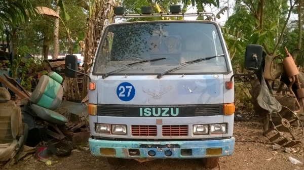 ขายหัวคัสซี 6 ล้อ ช่วงสั้น NKR58E ไม่มีเล่มทะเบียน คัสซีสวยจัดตลอดเส้น เครื่อง 4BE1 110 แรงม้า พาวเวอร์ หัวเก๋งสวย ราคาต่อรองได้ครับ