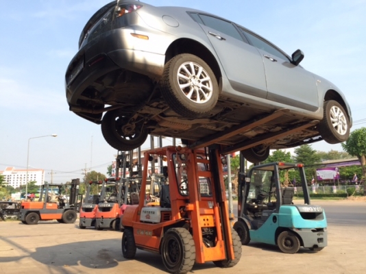 ขายฟอร์คลิฟต์ TOYOTA 3FD30 ,  3ตัน ,ดีเซล ,  เกียร์ MT, สภาพสวยมากครับ ( SPECS JAPAN )  ( รับประกันเครื่องยนต์และระบบ 3 เดือน )  นำเข้าจากญี่ปุ่น