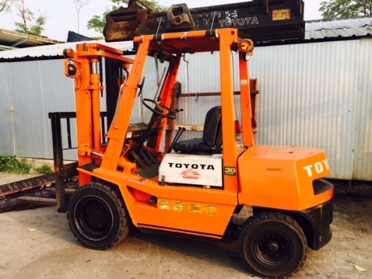 ขายฟอร์คลิฟต์ TOYOTA 3FD30 ,  3ตัน ,ดีเซล ,  เกียร์ MT, สภาพสวยมากครับ ( SPECS JAPAN )  ( รับประกันเครื่องยนต์และระบบ 3 เดือน )  นำเข้าจากญี่ปุ่น