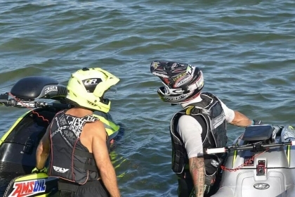 fly racing ชูชีพ นักแข่ง นักขี่ เจทสกี