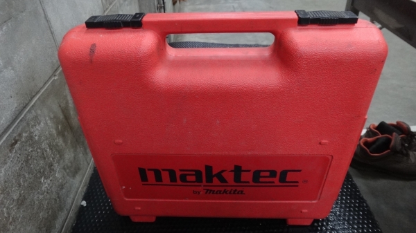 Maktec MT067