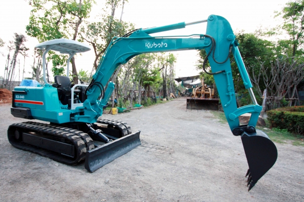 ขายแม็คโคร KUBOTA KX-040 (เทียบเท่า KOMATSU PC40) ติดต่อ 086-775-7900, 086-324-1992 ขายแม็คโคร KUBOTA KX-040 (เทียบเท่า KOMATSU PC40) ติดต่อ 086-775-7900, 086-324-1992