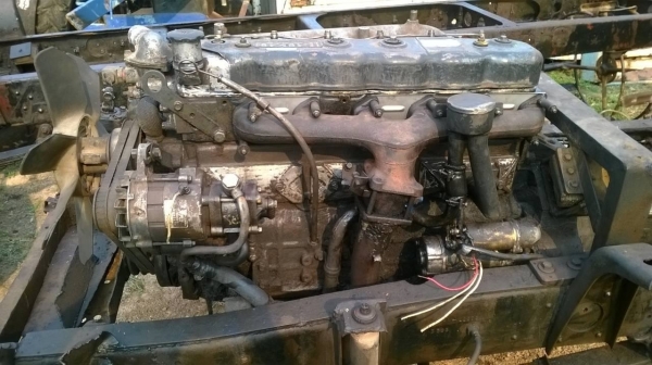 ขายคัสซี HINO KM340 พร้อมเครื่อง 6BD1 165 แรงม้า + เกียร์ เฟืองท้าย คานหน้าครบชุด กระปุกพาวเวอร์ เอกสารเล่มทะเบียนครบครับ