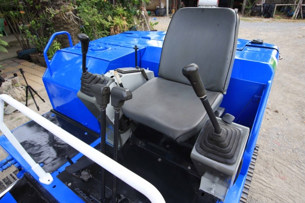 ขายแบคโฮ KOBELCO SK042 เก่านอก ขายตามสภาพนะคับ ติดต่อ 086-775-7900,086-324-1992