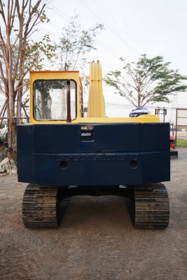 ขายแม็คโค KOMATSU PC60 นำเข้าจากญี่ปุ่น  มี VDO ทดลองขับให้ดู  ติดต่อ 086-775-7900, 086-324-1992