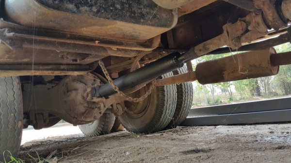 ขาย 10 ล้อดั้มหัวยาว เครื่อง175 แรงพร้อมเล่มทะเบียน