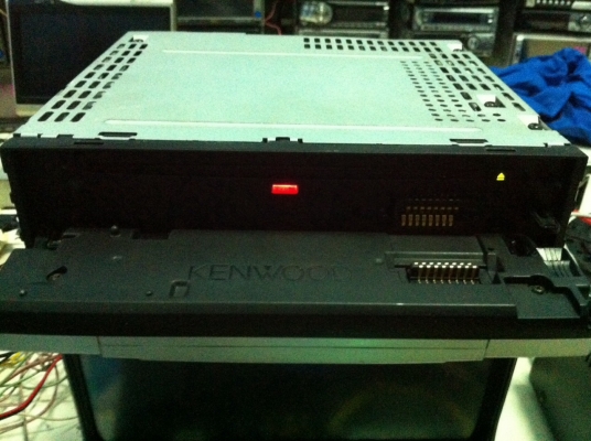 KENWOOD F-CD99 24Bit MP3 CD AUX กราฟฟิก 2ปรีเอ้า คุมกล่องCD มือ2 ญี่ปุ่น KENWOOD F-CD99 24Bit MP3 CD AUX กราฟฟิก 2ปรีเอ้า คุมกล่องCD มือ2 ญี่ปุ่น