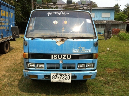 ขายรถ 4 ล้อ บรรทุก NKR ประกอบ เครื่ื่อง100แรง แอร์เย็น หัวยกได้