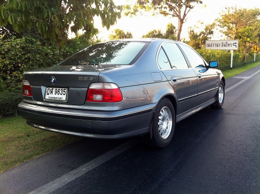BMW 523 iA E39 เครื่องโน้ตคู่ เกียร์ออโต้เกียร์ทริปทรอนิก