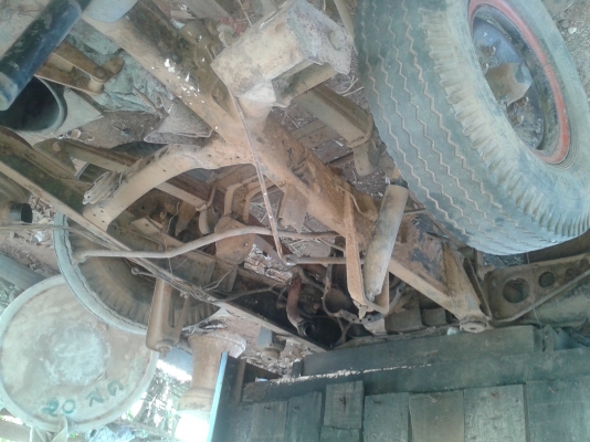 ขายเพลาลอย 4 ล้อกลาง isuzu