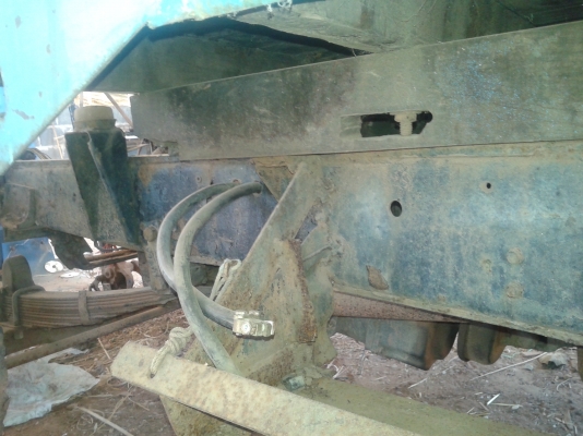 ขายเพลาลอย 4 ล้อกลาง isuzu