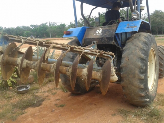 ขายรถไถTS110 มีดันหน้าผาน7 รถ5000กว่าชั่วโมงขาย700000