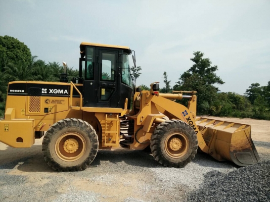 ขายดาวน์ 650000รถตักล้อยาง จีนXGMA สนใจติดต่อ0941580758