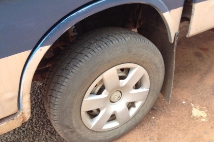 ISUZU ELF 85 HP TD25 รถบรรทุกโดนสาร 4 ล้อกลาง รถสภาพดีสุดๆครับพร้อมใช้งานได้เลย เครื่องยนต์ 85 แรงของนิสสันลงเล่มครบพร้อม เครื่องแรงดีไม่มีเยิ้ม หัวเก๋งไม่ผุภายในเก๋งคอนโซลสวยครบ พวงมาลัยธรรมดา ช่วงล่างคัชซีไม่ผุไม่บวม ยางสภาพดี 60\% พร้อมใช้งาน เอกสารทะเบ ISUZU ELF 85 HP TD25 รถบรรทุกโดนสาร 4 ล้อกลาง รถสภาพดีสุดๆครับพร้อมใช้งานได้เลย เครื่องยนต์ 85 แรงของนิสสันลงเล่มครบพร้อม เครื่องแรงดีไม่มีเยิ้ม หัวเก๋งไม่ผุภายในเก๋งคอนโซลสวยครบ พวงมาลัยธรรมดา ช่วงล่างคัชซีไม่ผุไม่บวม ยางสภาพดี 60\% พร้อมใช้งาน เอกสารทะเบ