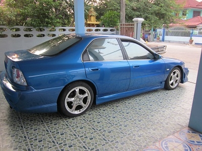 ปี94ไฟท้ายก้อนเดียวแก็สหัวฉีดถังโดนัสแม็ก17ดิสเบรก4ล้อ