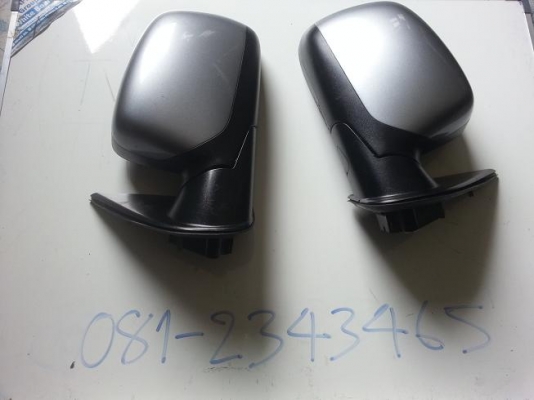 ขายกระจกมองข้างD-MAX ปี04 มี1คู่ราคา2000 บาทติดต่อ0812343465