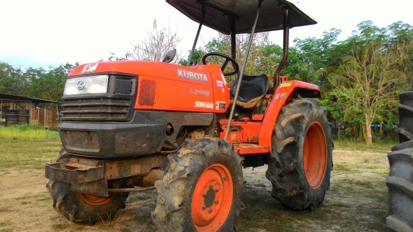 ขายรถไถ KUBOTA   L3408  2 เพลา34แรง รถไร่สภาพเดิมๆสวยๆ