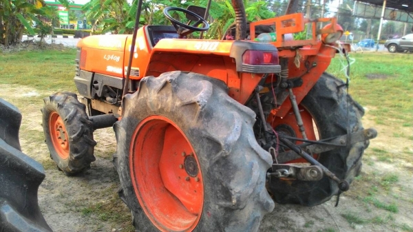 ขายรถไถ KUBOTA   L3408  2 เพลา34แรง รถไร่สภาพเดิมๆสวยๆ