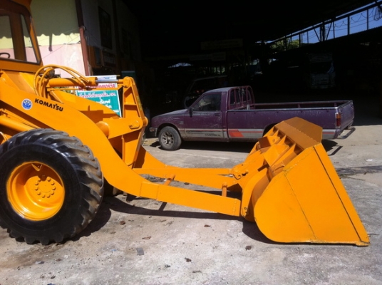 ขายรถตัก KOMATSU 510 มีหลายคัน ขายรถตัก KOMATSU 510 มีหลายคัน