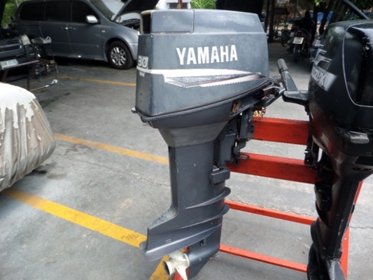 เครื่องเรือYAMAHA 30 SUZUKI 30 สภาพพร้อมใช้