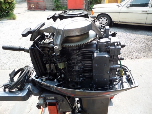 เครื่องเรือYAMAHA 30 SUZUKI 30 สภาพพร้อมใช้