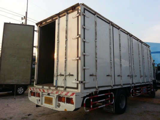 ขายด่วน IZUZU FTR 240 ปี 54 ตู้สิบบาน ยาว 7.6 m Tel 0872508883 คิงส์