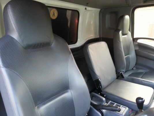 ขายด่วน IZUZU FTR 240 ปี 54 ตู้สิบบาน ยาว 7.6 m Tel 0872508883 คิงส์