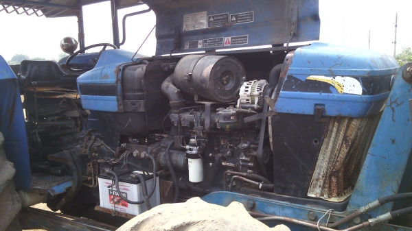 ขายรถไถFORD รุ่นAT  6610คานหน้านิวฮอแลน   สภาพดีสีเดิมๆ08100766401