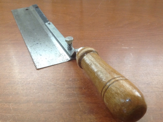 ขายเลื่อยปังตอ Vintage ด้ามไม้