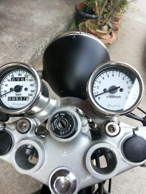 ขาย คับ 56000 sr400 อินวอย สภาพตามรูป รถเก็บงานเลี่ยมทั้งคัน สีใหม่ เครื่องดีมาก สตาทง่าย ระบบไฟใช้ได้ทุกจุด ไมล์ขึ้นปกติ ยางหน้า หลัง เต็มๆ ท่อแทปสั้นเสียงแน่นๆ สนใจโทร 0903120561 Line: nooksh. (มีจุด)