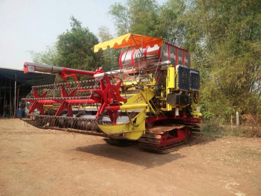 ขายรถเกี่ยวข้าวไทยเจริญการช่าง