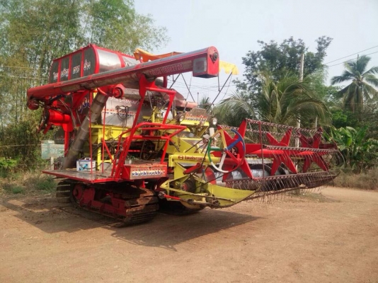 ขายรถเกี่ยวข้าวไทยเจริญการช่าง