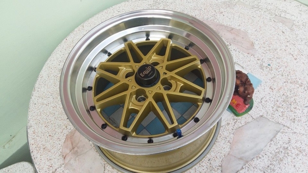 ขายล้อแม็กมือ2 equip 03 15"x8" et25 4 รู 100 สนใจติดต่อเล็กคลองสามครับ 081-3747940 ขายล้อแม็กมือ2 equip 03 15"x8" et25 4 รู 100 สนใจติดต่อเล็กคลองสามครับ 081-3747940