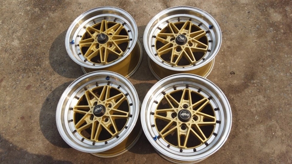 ขายล้อแม็กมือ2 equip 03 15"x8" et25 4 รู 100 สนใจติดต่อเล็กคลองสามครับ 081-3747940 ขายล้อแม็กมือ2 equip 03 15"x8" et25 4 รู 100 สนใจติดต่อเล็กคลองสามครับ 081-3747940