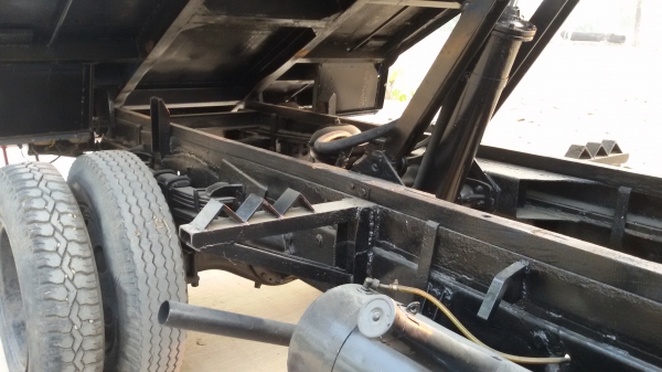 ขายรถอีแต๋น ด้ำ ทีเหมาะสำหลับพื้นที่สูงเช็นเขาแและมอสูงชันเครืองใหญ่ถึง120แรงม้ามีเกียร์กลาง เพลา6ล้อคัชีใหญ่สนใจโทร0813655997อำพร พาเจริญราคา2×××××บาท ขายรถอีแต๋น ด้ำ ทีเหมาะสำหลับพื้นที่สูงเช็นเขาแและมอสูงชันเครืองใหญ่ถึง120แรงม้ามีเกียร์กลาง เพลา6ล้อคัชีใหญ่สนใจโทร0813655997อำพร พาเจริญราคา2×××××บาท