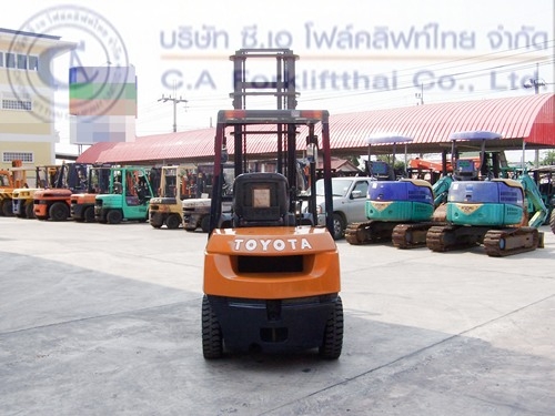 ขายรถ โฟล์คลิฟท์ TOYOTA รุ่น 7-FD25