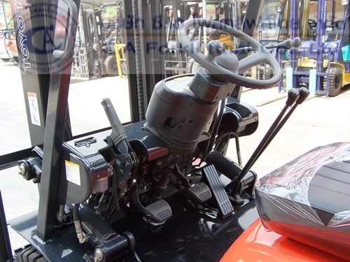 ขายรถ โฟล์คลิฟท์ TOYOTA รุ่น 6-FD25