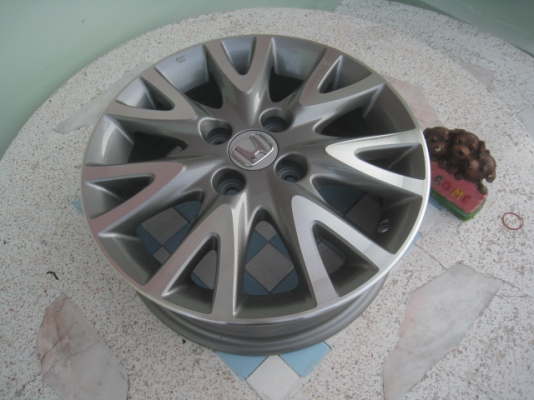 ขายล้อแม็ก Honda city 15"x5.5" สนใจติดต่อเล็กคลองสาม 081-3747940